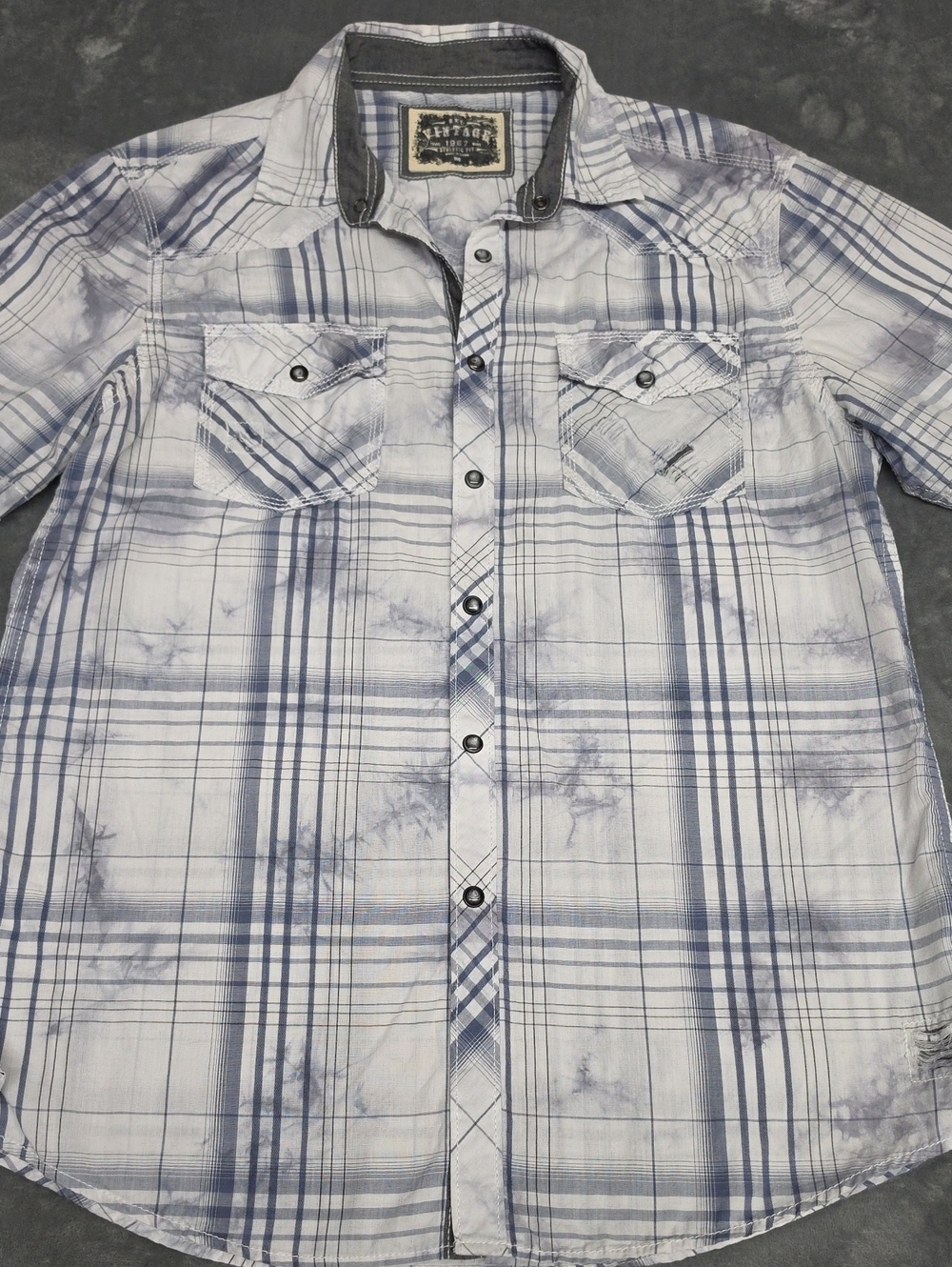 BKE Vintage Blue and White Plaid Button-Down Shirt M